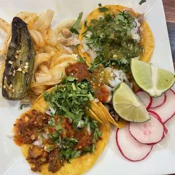 Jalapenos Restaurant - Tacos - Salvadoran Near Me - Fairfield, California
