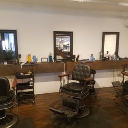 The Dapper Wolf - Hair Salons Near Me - Saint Paul, Minnesota