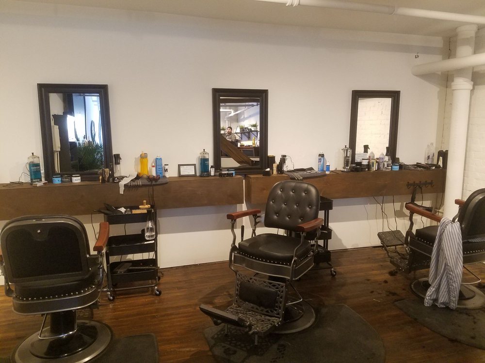 THE DAPPER WOLF 550 Vandalia St, Saint Paul, Minnesota Hair Salons