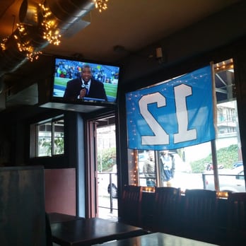 Summit Public House - Pubs Near Me - Seattle, Washington Summit Public House - Pubs Near Me - Seattle, Washington