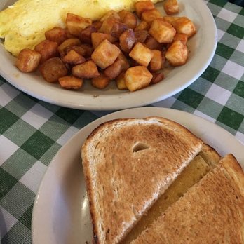Pine Country Restaurant - Farmer 's Omelette with Sourdough Toast - Breakfast & Brunch Near Me - Williams, Arizona Pine Country Restaurant - Farmer 's Omelette with Sourdough Toast - Breakfast & Brunch Near Me - Williams, Arizona
