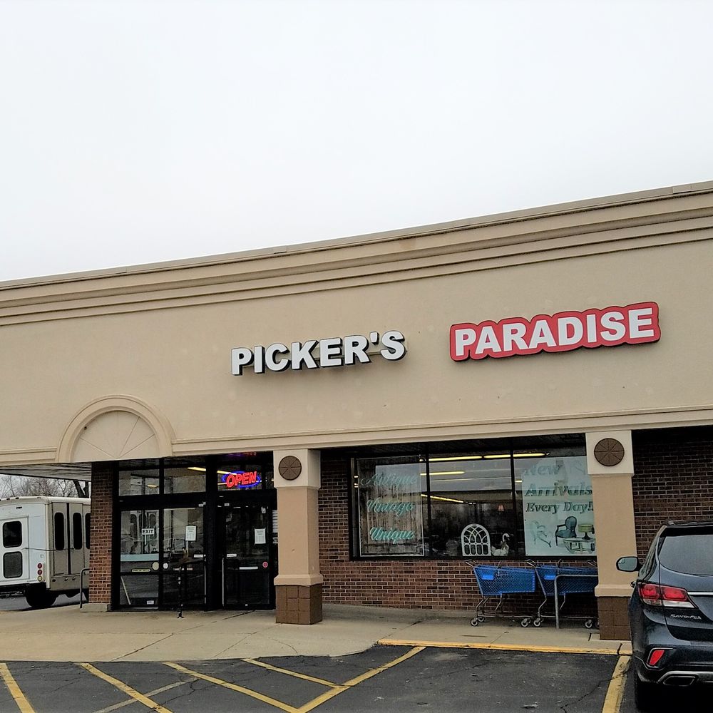 Picker's Paradise - exterior - Flea Markets Near Me - Columbus, Indiana Picker's Paradise - exterior - Flea Markets Near Me - Columbus, Indiana