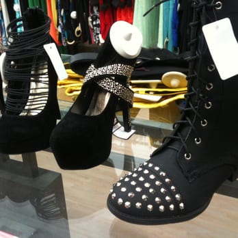 Axiom Ladies Boutique - Women's Clothing Near Me - Toronto, Ontario