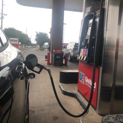 United Supermarkets - $1.95 gas with rewards!!!  Heck yes