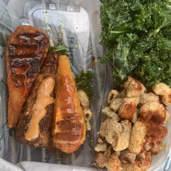 The Green House Juice Cafe - Wangz platter- $16. From left to right (sriracha/agave, old bae, Buffalo) - Vegan Near Me - Baltimore, Maryland The Green House Juice Cafe - Wangz platter- $16. From left to right (sriracha/agave, old bae, Buffalo) - Vegan Near Me - Baltimore, Maryland