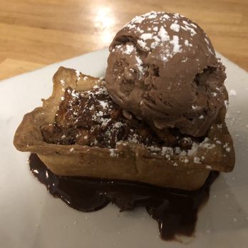 The Noble South - Pecan tart with chocolate ice cream - New American Near Me - Mobile, Alabama The Noble South - Pecan tart with chocolate ice cream - New American Near Me - Mobile, Alabama