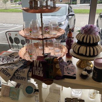 Nothing Bundt Cakes - Bakeries Near Me - Indianapolis, Indiana