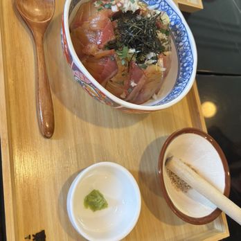 Toyokan Bowl - Sea bream bowl - Japanese Near Me - Vancouver, British Columbia Toyokan Bowl - Sea bream bowl - Japanese Near Me - Vancouver, British Columbia