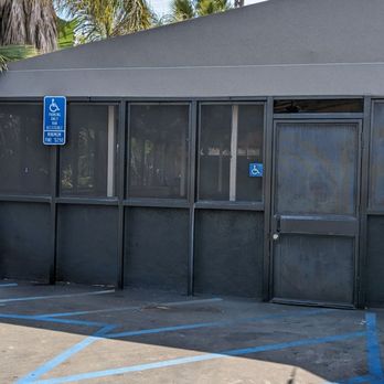 Rad Coffee - Patio to the left of the entrance - Coffee & Tea Near Me - Long Beach, California Rad Coffee - Patio to the left of the entrance - Coffee & Tea Near Me - Long Beach, California