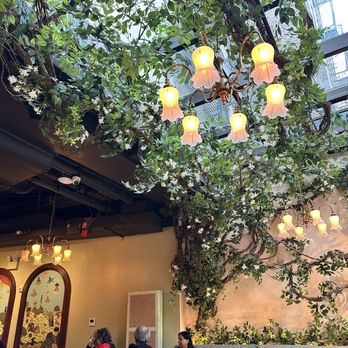 Bungalow - Atrium - Indian Near Me - New York, New York