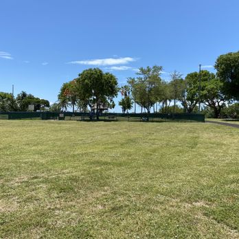 Kennedy Park Dog Park - Dog Parks Near Me - Coconut Grove, Florida