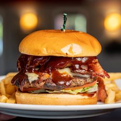 Kely's Crepes & Burgers - BBQ Burger
