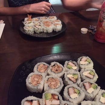 Dami Japanese Restaurant - Many maki - Japanese Near Me - Mount Gravatt, QLD