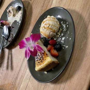 Junior Restaurant - Crème brûlée cheese cake - Lounges Near Me - Roseville, California Junior Restaurant - Crème brûlée cheese cake - Lounges Near Me - Roseville, California