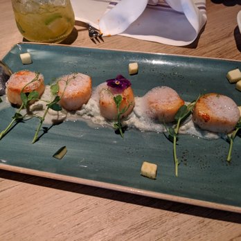 Herringbone Waikiki - Hokkaido scallops - Seafood Near Me - Honolulu, Hawaii