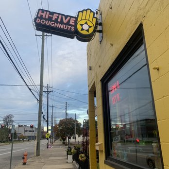 Hi-Five Doughnuts - Donuts Near Me - Louisville, Kentucky Hi-Five Doughnuts - Donuts Near Me - Louisville, Kentucky
