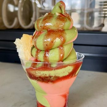 Momo Cafe - Matcha & Strawberry Sorbet Sundae - Desserts Near Me - Atlanta, Georgia