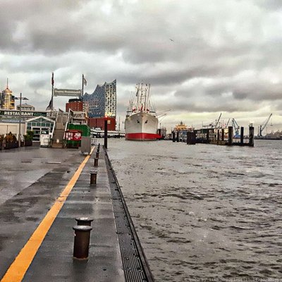 Elbphilharmonie Hamburg by null