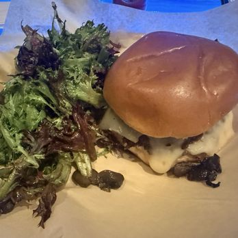 Southern Tier Brewery Buffalo - Mushroom Swiss Burger - Brewpubs Near Me - Buffalo, New York Southern Tier Brewery Buffalo - Mushroom Swiss Burger - Brewpubs Near Me - Buffalo, New York