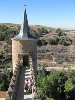 Alcázar de Segovia by null