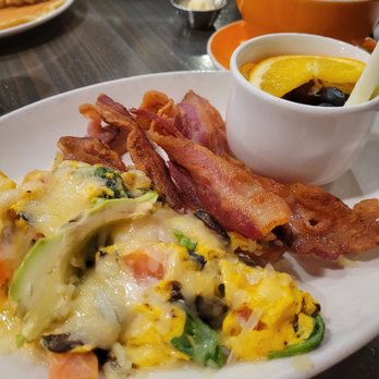 Sleepy Bee Cafe - Downtown - Scramble with bacon and fruit - Breakfast & Brunch Near Me - Cincinnati, Ohio Sleepy Bee Cafe - Downtown - Scramble with bacon and fruit - Breakfast & Brunch Near Me - Cincinnati, Ohio