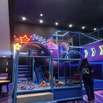 Pickle N Play - Ball pit area, soft play and slides - Arcades Near Me - Simi Valley, California Pickle N Play - Ball pit area, soft play and slides - Arcades Near Me - Simi Valley, California