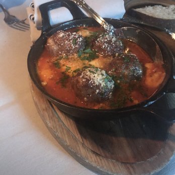 Maple & Ash - Steakhouses Near Me - Chicago, Illinois