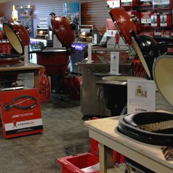 Ceramic Grills from Primo Grills and Kamado Joe. Premium Gas Grills by Napoleon!