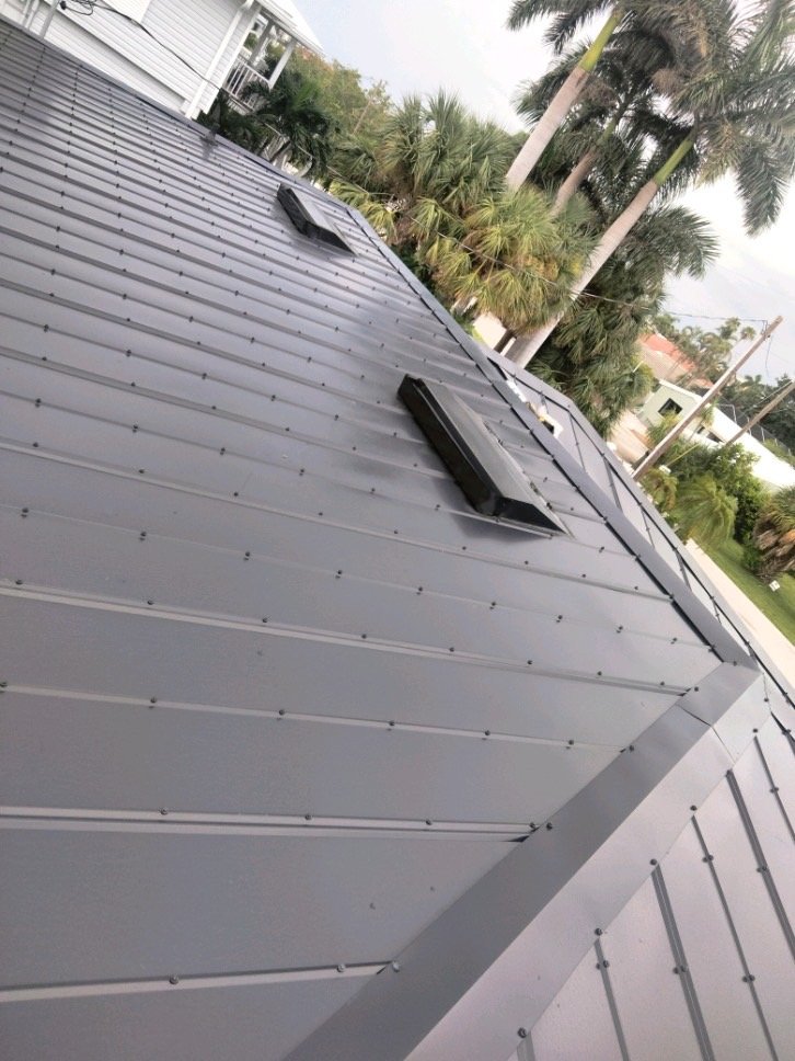 Slide of Paradise Roofing & Construction