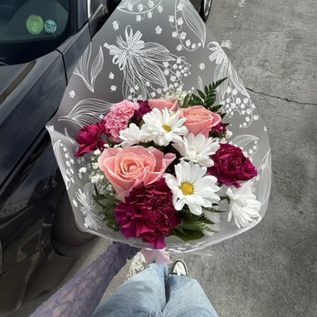 Habibi flowers - Beautiful Flowers - Floral Designers Near Me - Huntington Beach, California