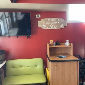 Taquizas Los Molcajetes - Waiting/garbage - Mexican Near Me - Lockport, Illinois