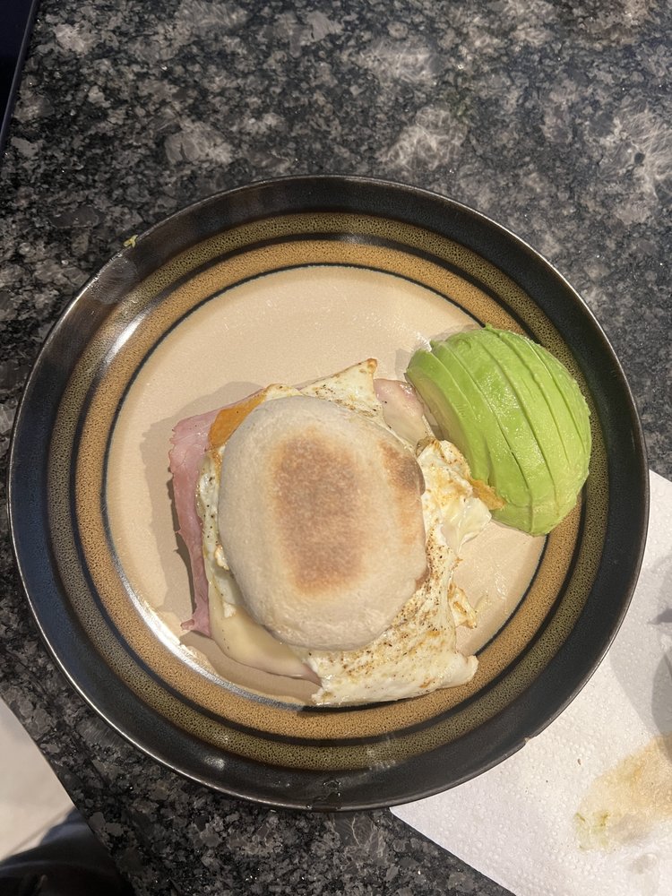 BAYS ENGLISH MUFFINS Updated July 2024 35 Reviews 1026 W Jackson