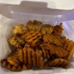 dancing crab - Fried Shrimps and Sweet Potato Waffle Fries
