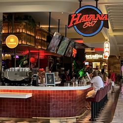 Havana 1957 - Bar area