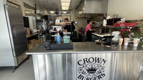 Crown Burgers by null