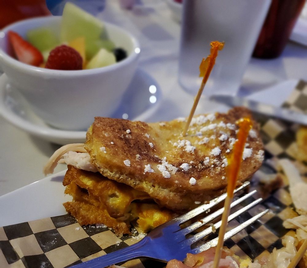 ROOSTERS RESTAURANT 129 Photos & 197 Reviews Pendleton, Oregon