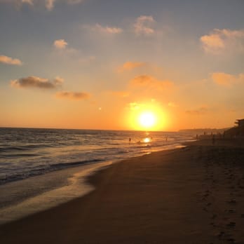 Splashes Restaurant - Beautiful sunset after a great meal. - New American Near Me - Laguna Beach, California