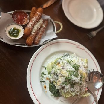 Sammie’s - Sammies Famous Salad & Mozzarella Sticks - Italian Near Me - Austin, Texas