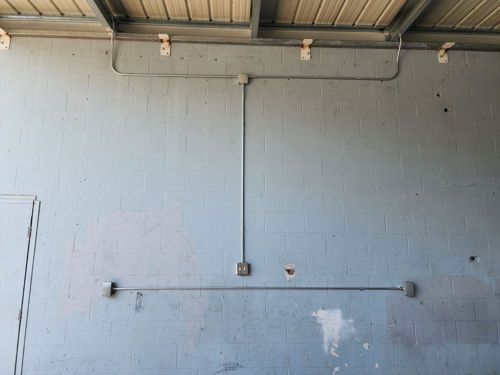 Slide of Artak Electrician