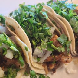 Tacos de pollo. Tacos de pollo.