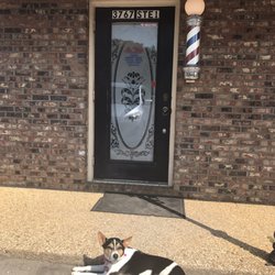 Joe Winks - Entryway you may be greeted by their friendly pup