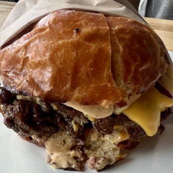 EMMI's - Double Smash Burger - Sandwiches Near Me - Sierra Madre, California