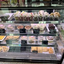 Woodstone Bakery & Cafe - Pastry counter