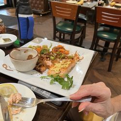 Squire's Italian Restaurant - Samon.