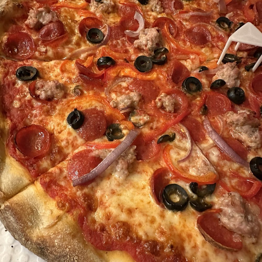 Prime Pizza - Supreme pizza 18" - Pizza Near Me - Burbank, California Prime Pizza - Supreme pizza 18" - Pizza Near Me - Burbank, California