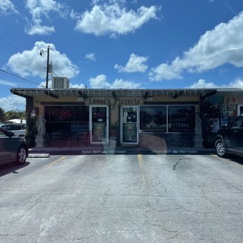 Leoni's Pizzeria - Great Pizza. - Pizza Near Me - Fort Myers, Florida Leoni's Pizzeria - Great Pizza. - Pizza Near Me - Fort Myers, Florida