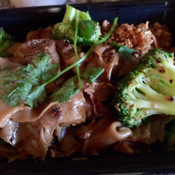 I am Thai Eatery - Beef & Broccoli Noodles - I am Thai Eatery - Thai Near Me - Vancouver, Washington I am Thai Eatery - Beef & Broccoli Noodles - I am Thai Eatery - Thai Near Me - Vancouver, Washington