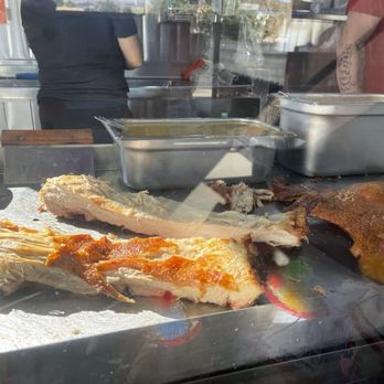 Tacos el LĂder - Roast pig next to crispy skin piece. Yum. - Tacos Near Me - San Jose, California Tacos el LĂder - Roast pig next to crispy skin piece. Yum. - Tacos Near Me - San Jose, California