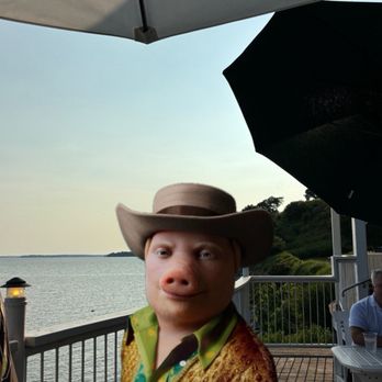 James Landing Grille - Me at the grill - American Near Me - Williamsburg, Virginia James Landing Grille - Me at the grill - American Near Me - Williamsburg, Virginia