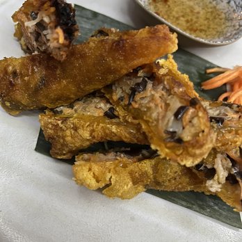 Bonjour Vietnam Bistro - Spring rolls quite tasty - Vietnamese Near Me - Vancouver, British Columbia Bonjour Vietnam Bistro - Spring rolls quite tasty - Vietnamese Near Me - Vancouver, British Columbia